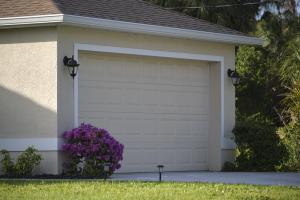 Upgrade Your Garage Door This Spring With 7 Easy Tips recent article image